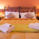 Decamerone فندق مبيت وإفطار