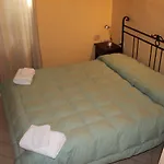 فندق مبيت وإفطار Decamerone 3*