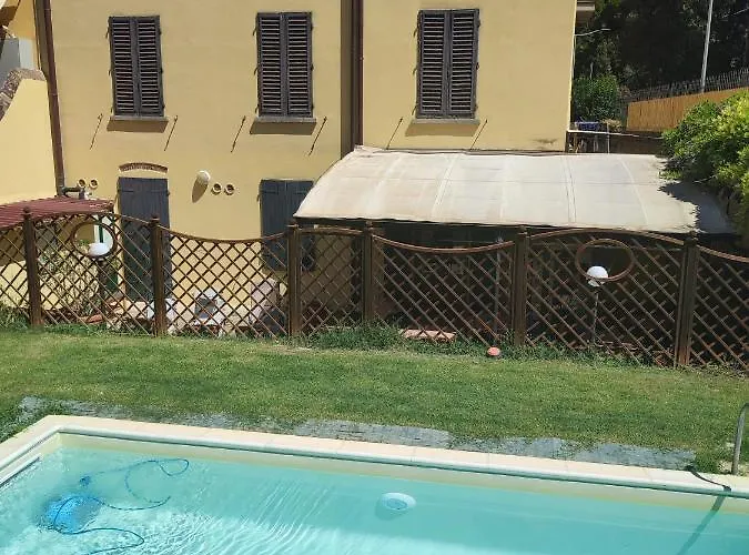 Decamerone Oda ve Kahvaltı 3*