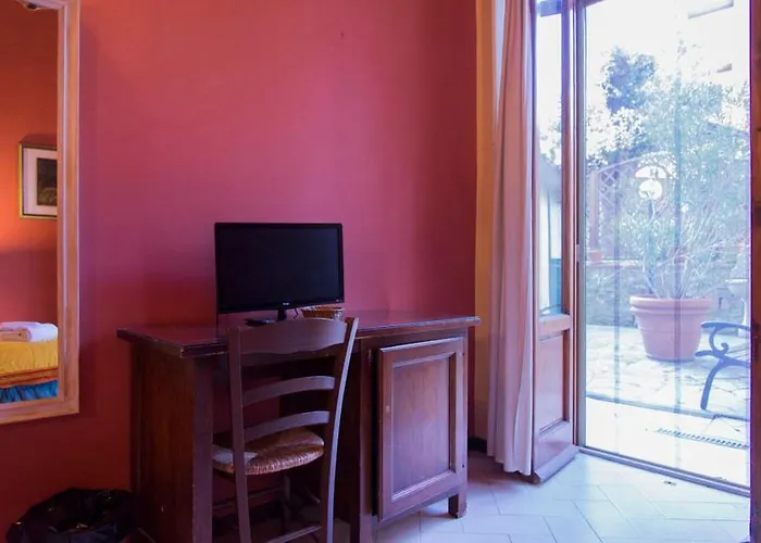 Decamerone Oda ve Kahvaltı 3*