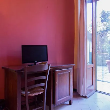 Decamerone Bed and breakfast 3*